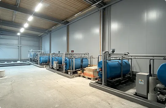 Поставка в комплекте: фильтры, управляющие блоки, насосы